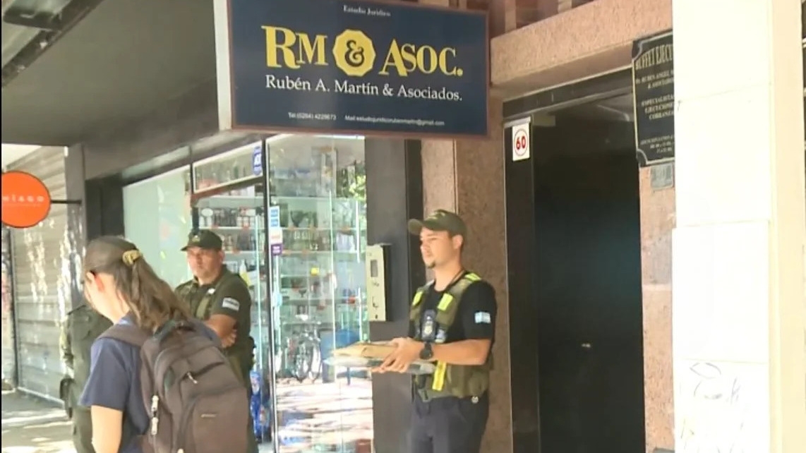 ALLANAMIENTOS DE GENDARMERÍA POR LA ESTAFA MILLONARIA CON LOS LOTES