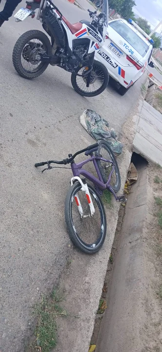CICLISTA EMBESTIDO EN LA RUTA 40