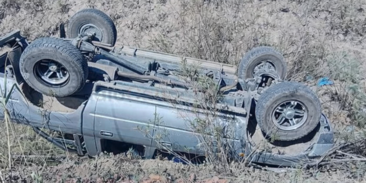 UNA CAMIONETA VOLCÓ EN CAUCETE