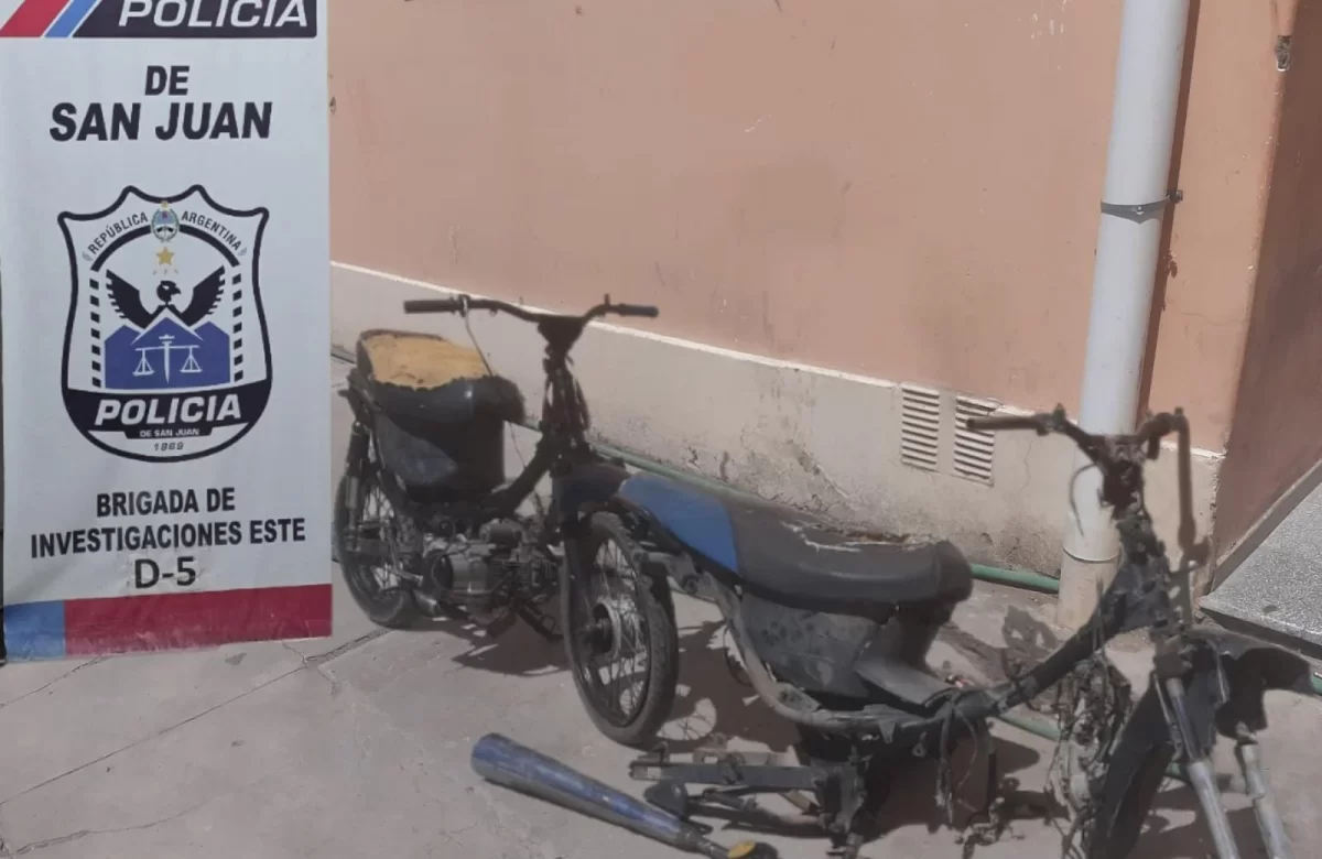 SECUESTRAN UNA MOTO ROBADA Y VINCULAN A UN MENOR