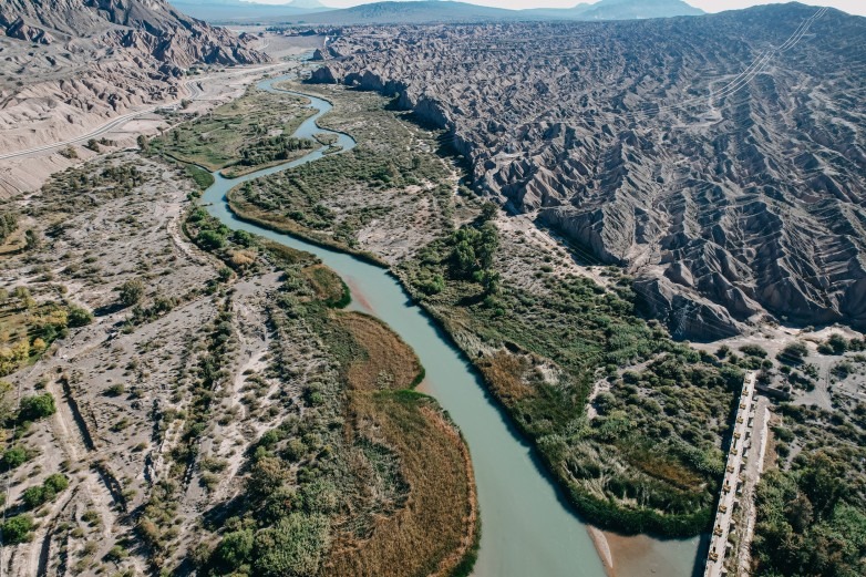 CRUCE ENTRE EL GOBIERNO Y REGANTES POR EL AGUA