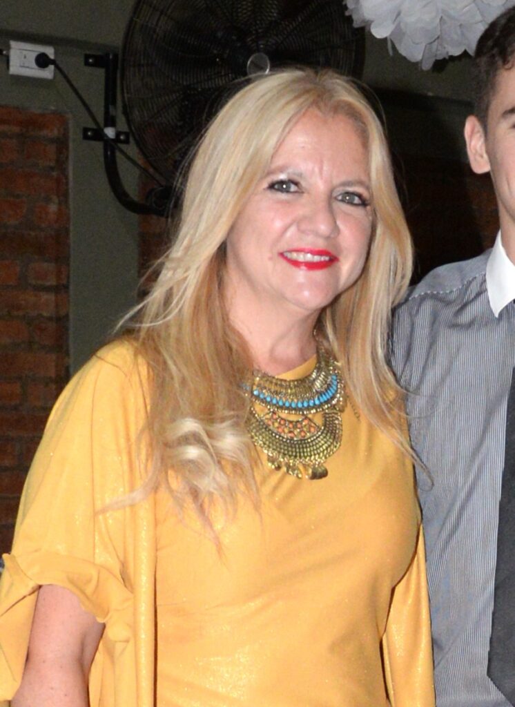 Sonia Mallea amarillo