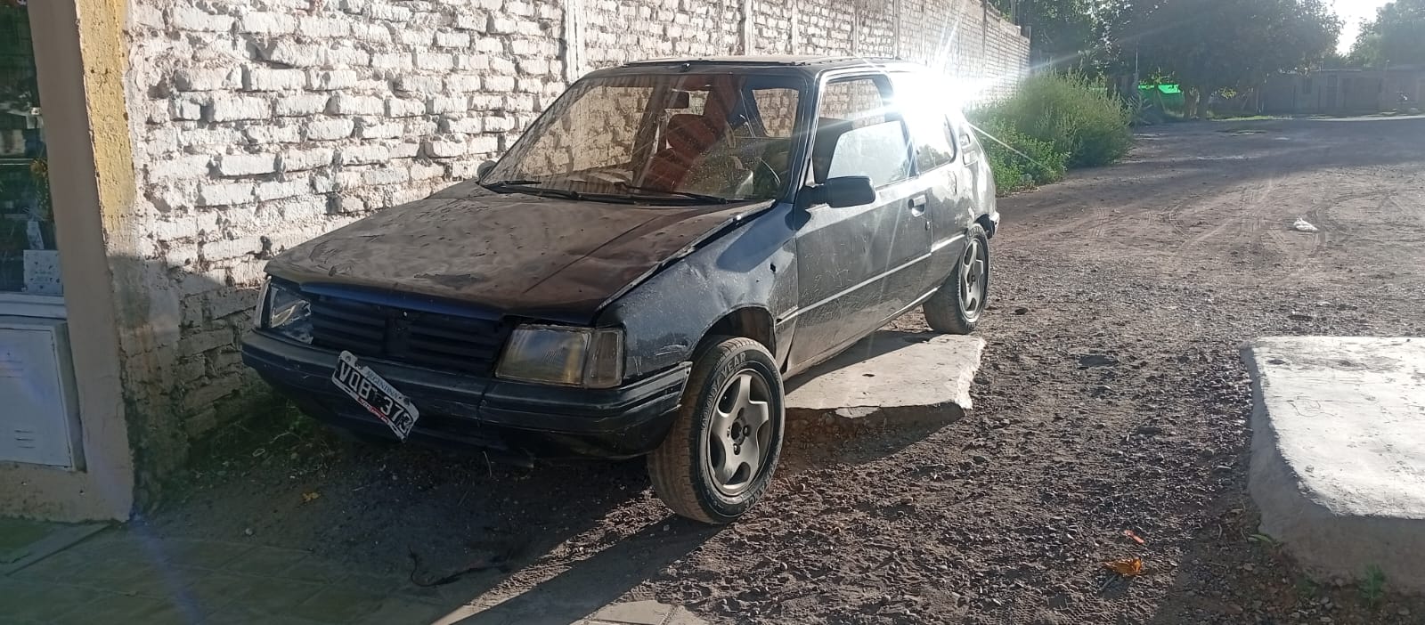 PERSECUCIÓN EN CAUCETE POR ROBO DE UNA BATERÍA