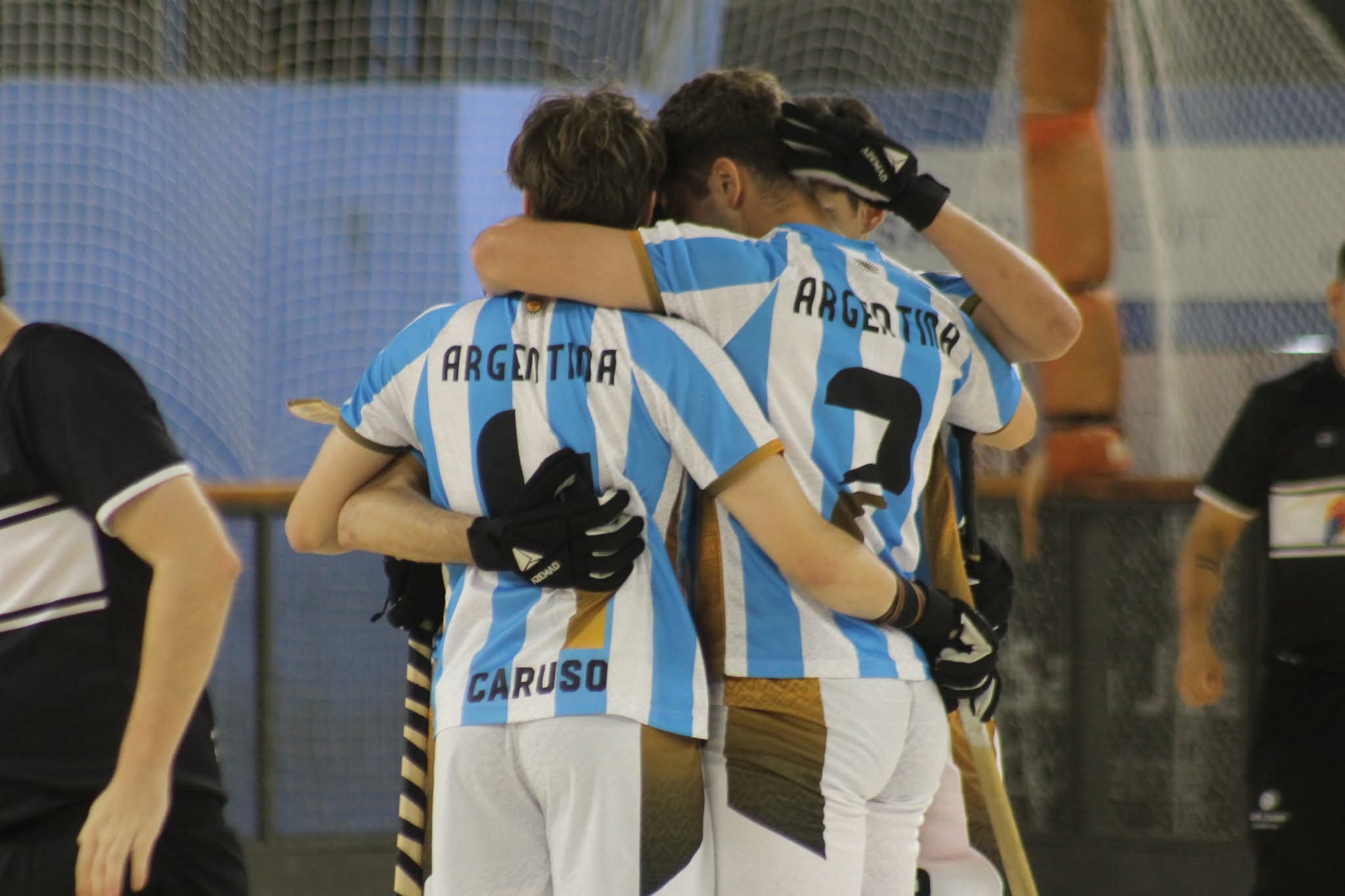 HOCKEY: ARGENTINA JUEGA EL TORNEO VENDIMIA