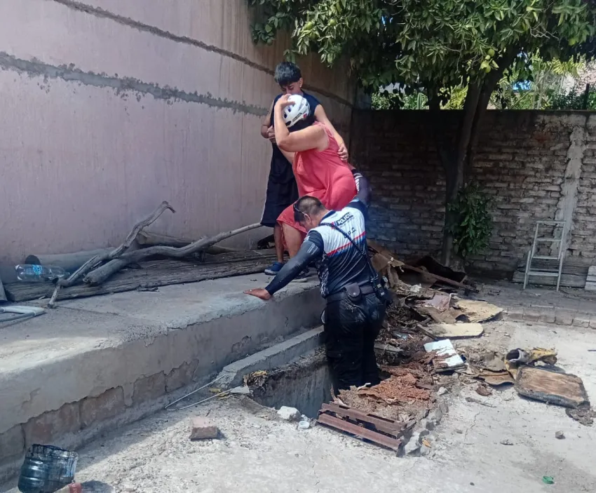 RESCATAN A UNA MUJER QUE HABÍA CAÍDO A UN SÓTANO EN DESUSO