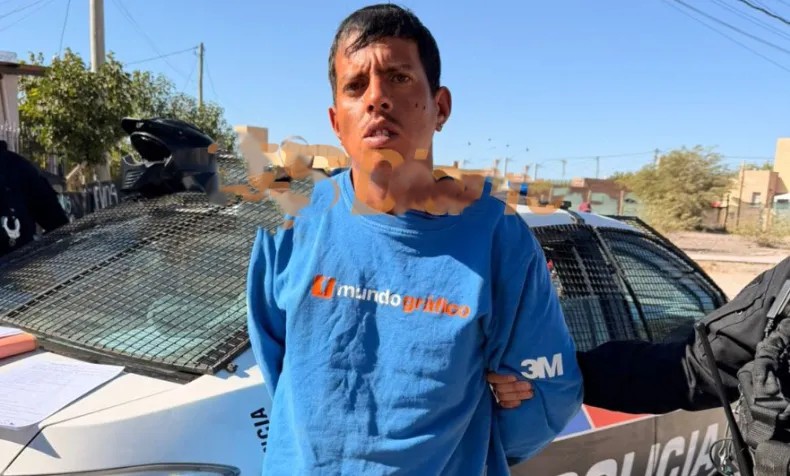 VECINOS CAPTURAN A UN LADRÓN EN RAWSON