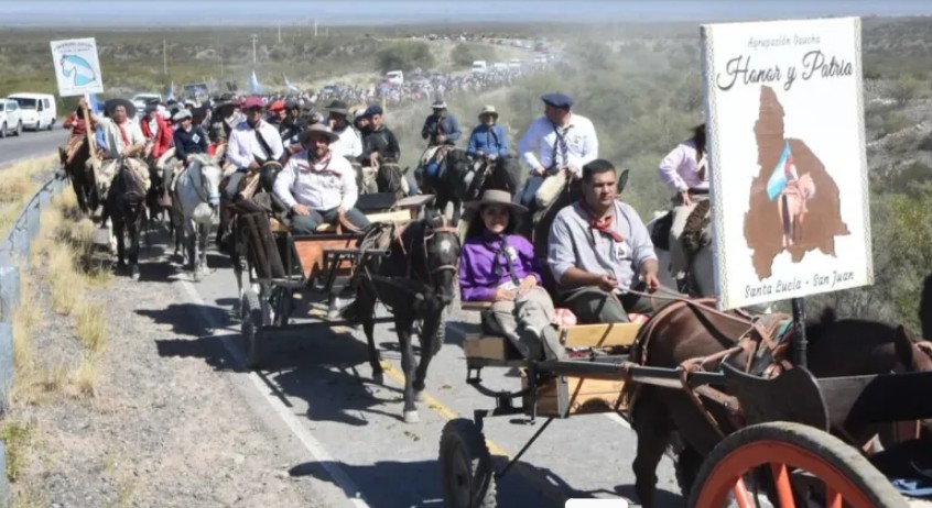 MÁS DE 4000 JINETES EN LA CABALGATA