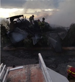 EL INCENDIO EN CHIMBAS SIGUE SIN EXTINGUIRSE