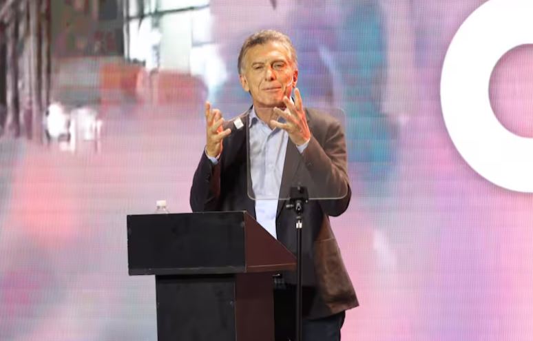 MACRI BUSCA DIFERENCIARSE SIN ROMPER