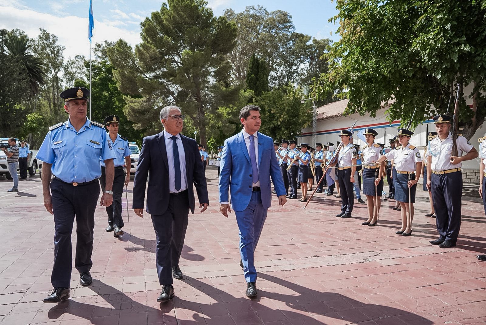 EL GOBIERNO RENUEVA CÚPULA Y REFUERZA LA POLICÍA