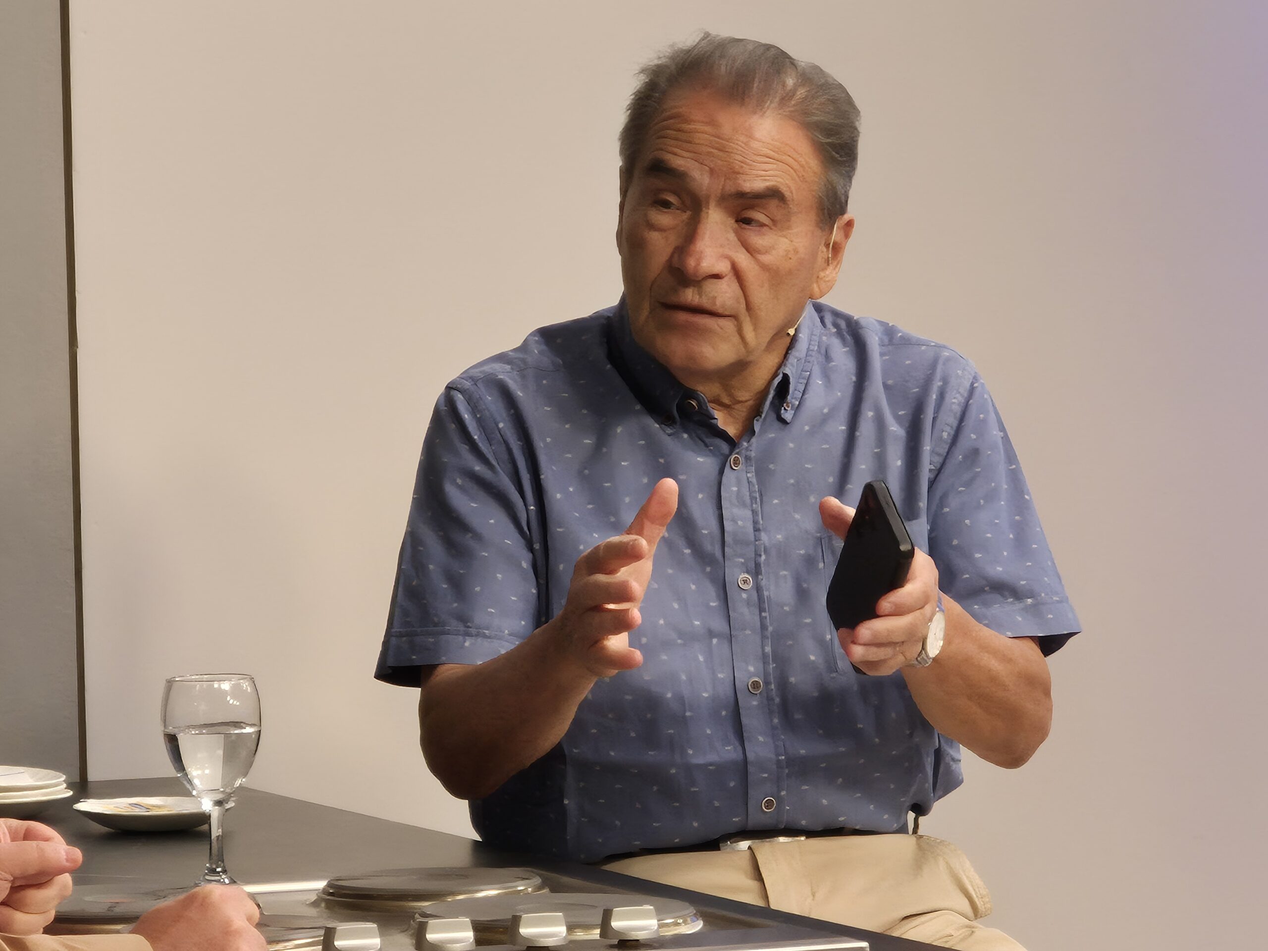 ADVIERTEN QUE LA MINERÍA PODRÍA SATURAR LA RED ELÉCTRICA