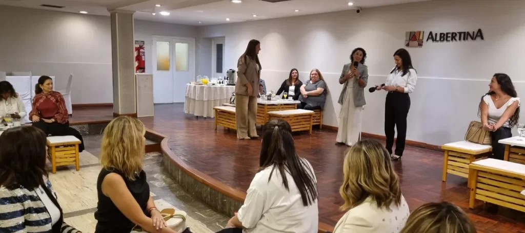 casemi mujeres dos