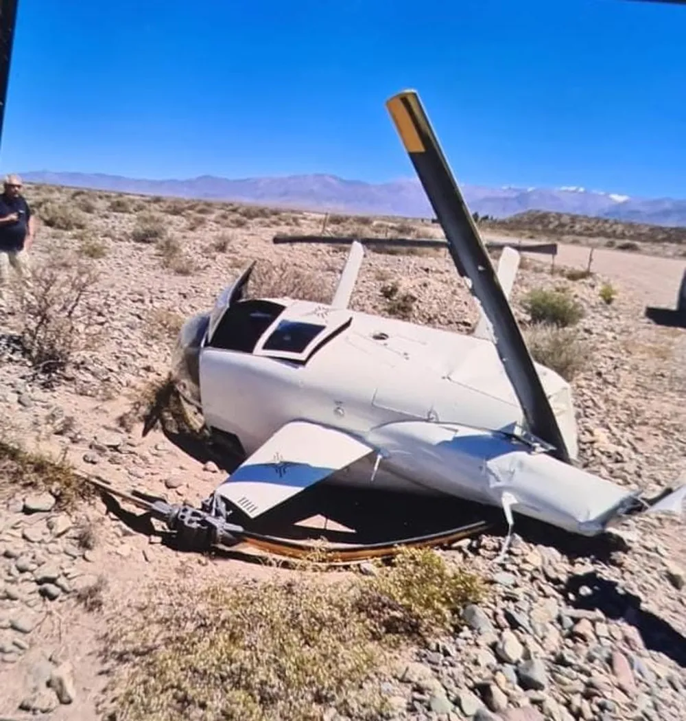 EL PILOTO WALTER GALLARDO TUVO QUE REALIZAR UN ATERRIZAJE DE EMERGENCIA