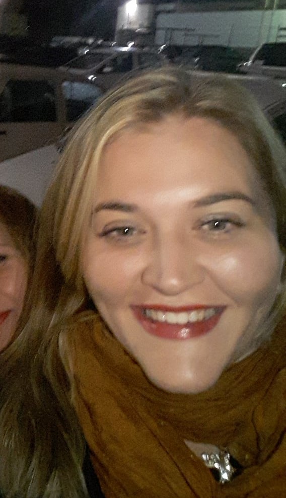 Juliana Moyano frente