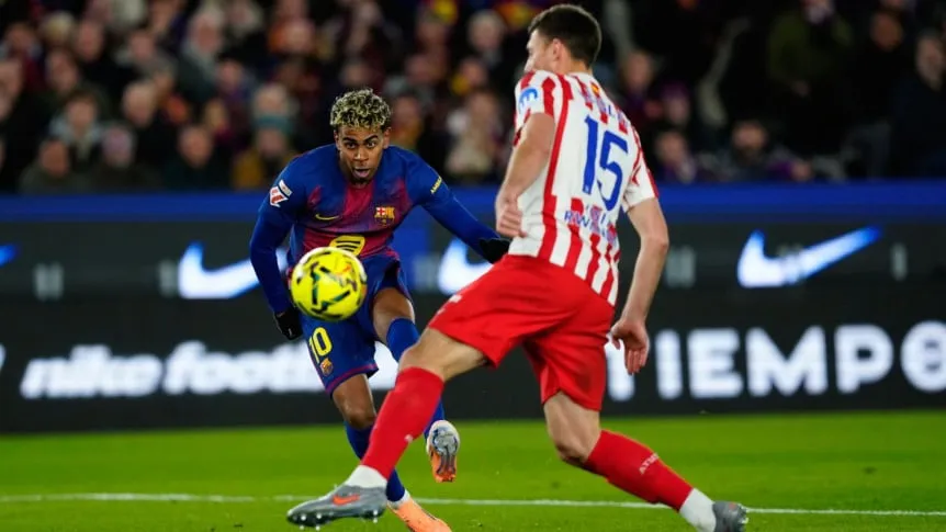 BARCELONA Y ATL. DE MADRID SE ROBAN LAS MIRADAS