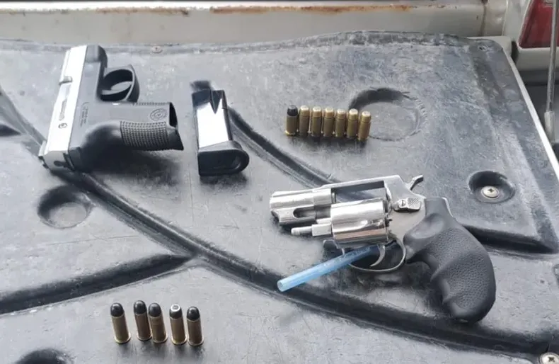 PERSONA ARMADA QUISO PASAR UN CONTROL POLICIAL EN MENDOZA