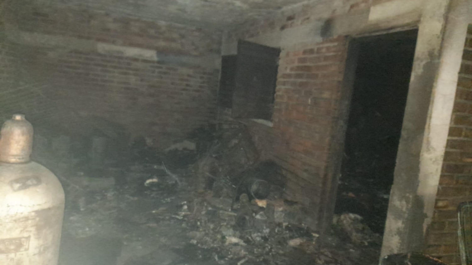 INCENDIOS EN POCITO A RAÍZ DEL VIENTO ZONDA