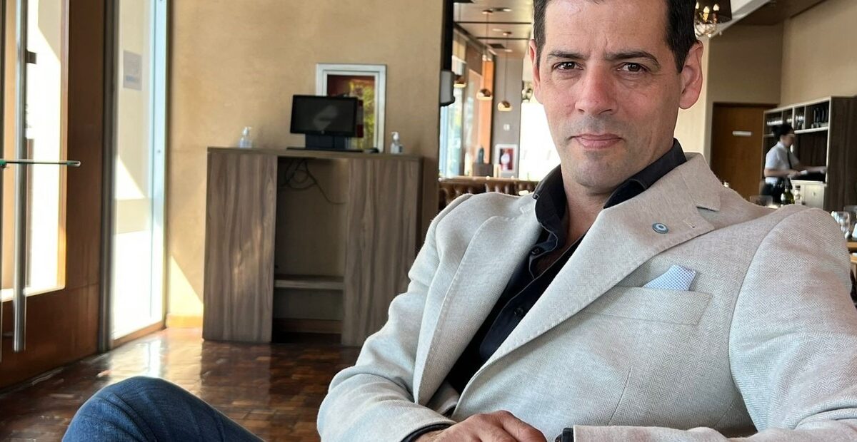DENUNCIAN A VALLEJOS POR AGRESIONES A SU PAREJA