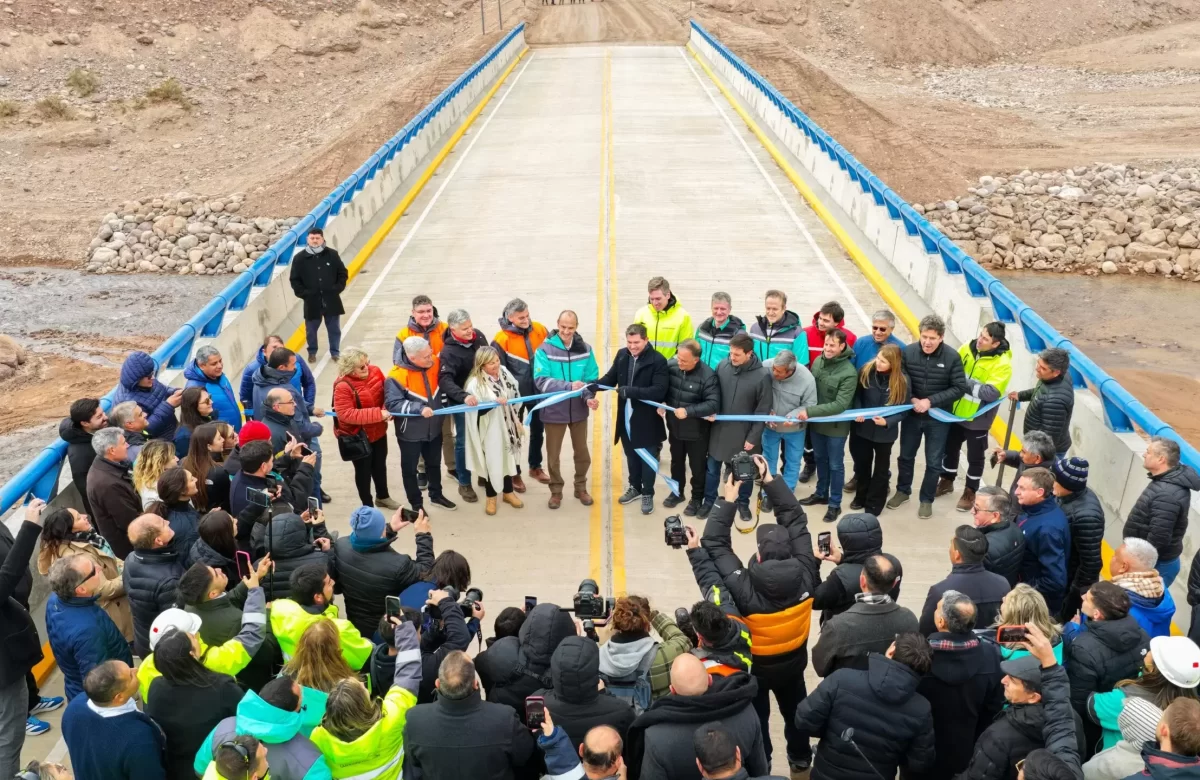 Glencore Pachón inauguró dos puentes estratégicos para Calingasta 
