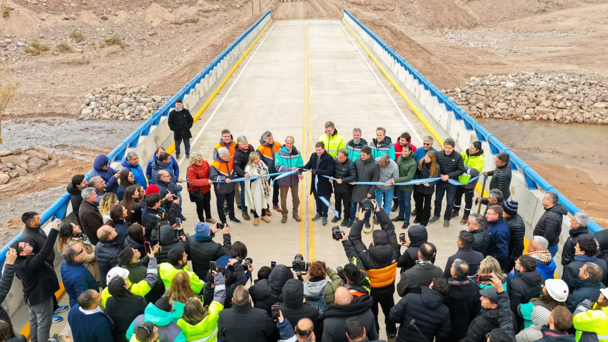 Glencore Pachón inauguró dos puentes estratégicos para Calingasta 