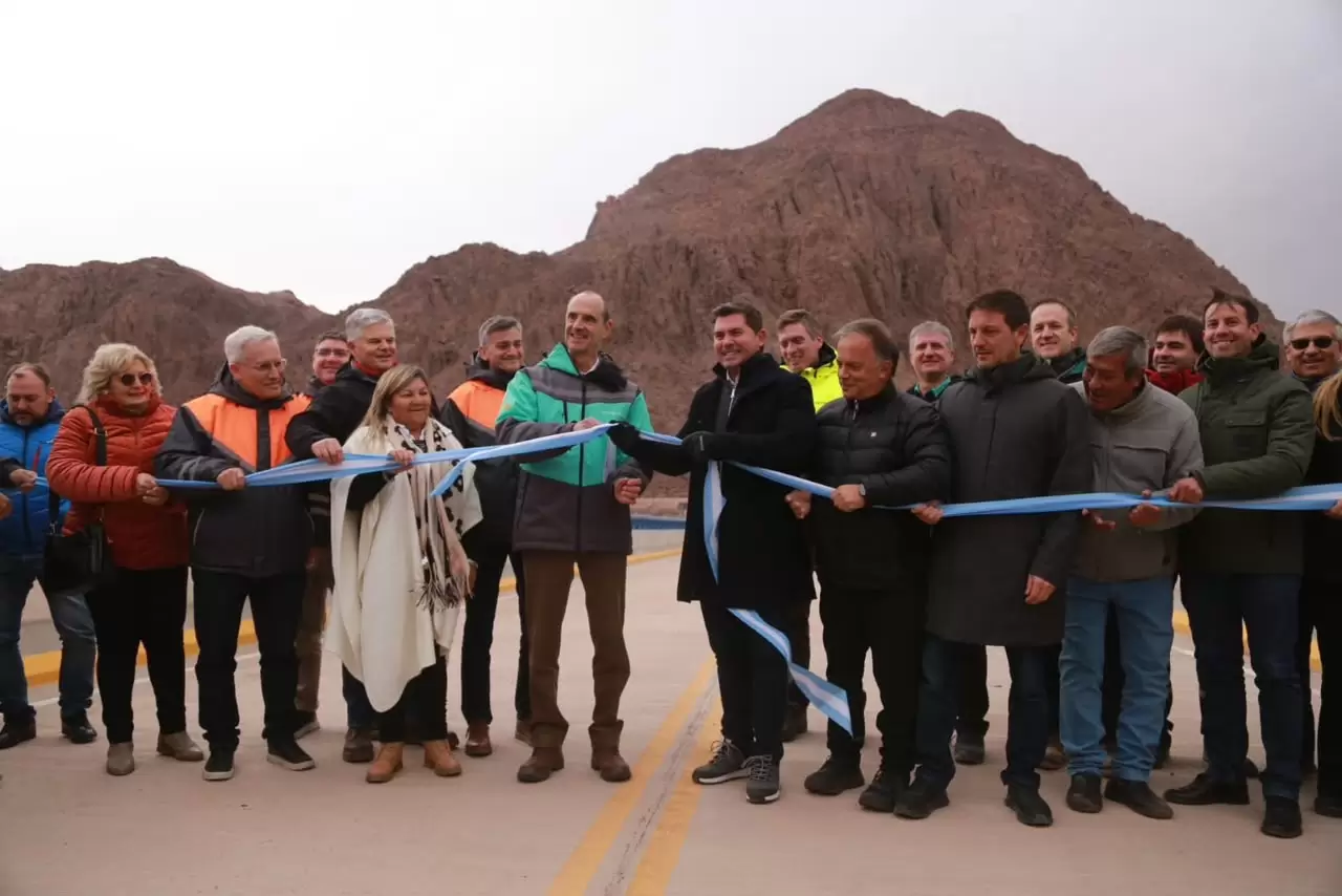 Dos puentes estratégicos impulsan la conectividad en Calingasta