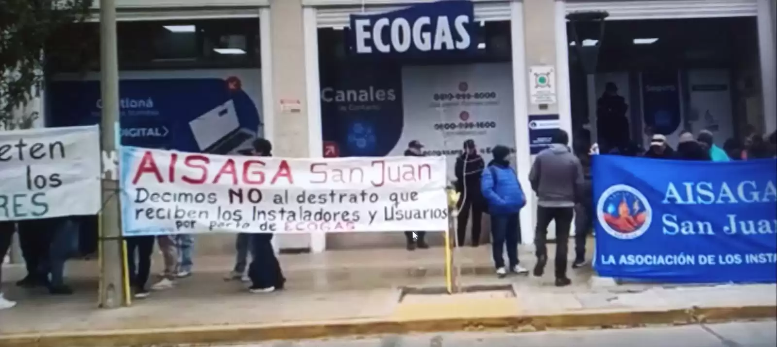 Gasistas denuncian a Ecogas por “competencia desleal” con operarios mendocinos