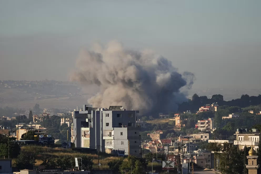 ISRAEL INTENSIFICA ATAQUES A HEZBOLLAH