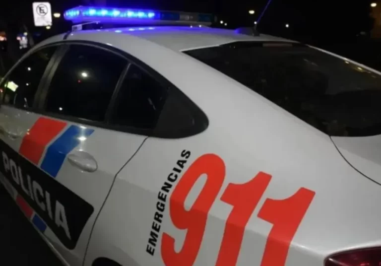 Violento asalto en Concepción: cuatro encapuchados amenazaron a una pareja en su casa