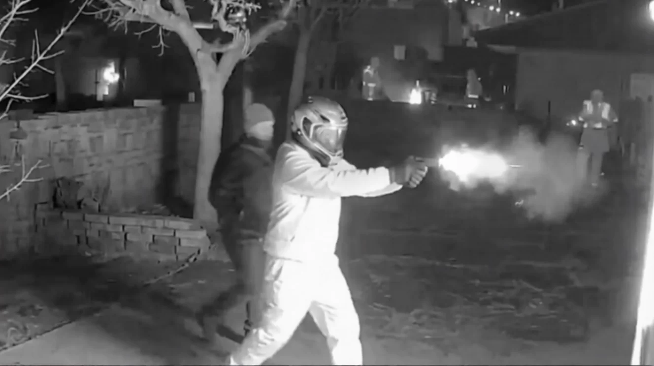 Investigan ataque contra la familia del remisero baleado: seis detenidos y un arsenal secuestrado