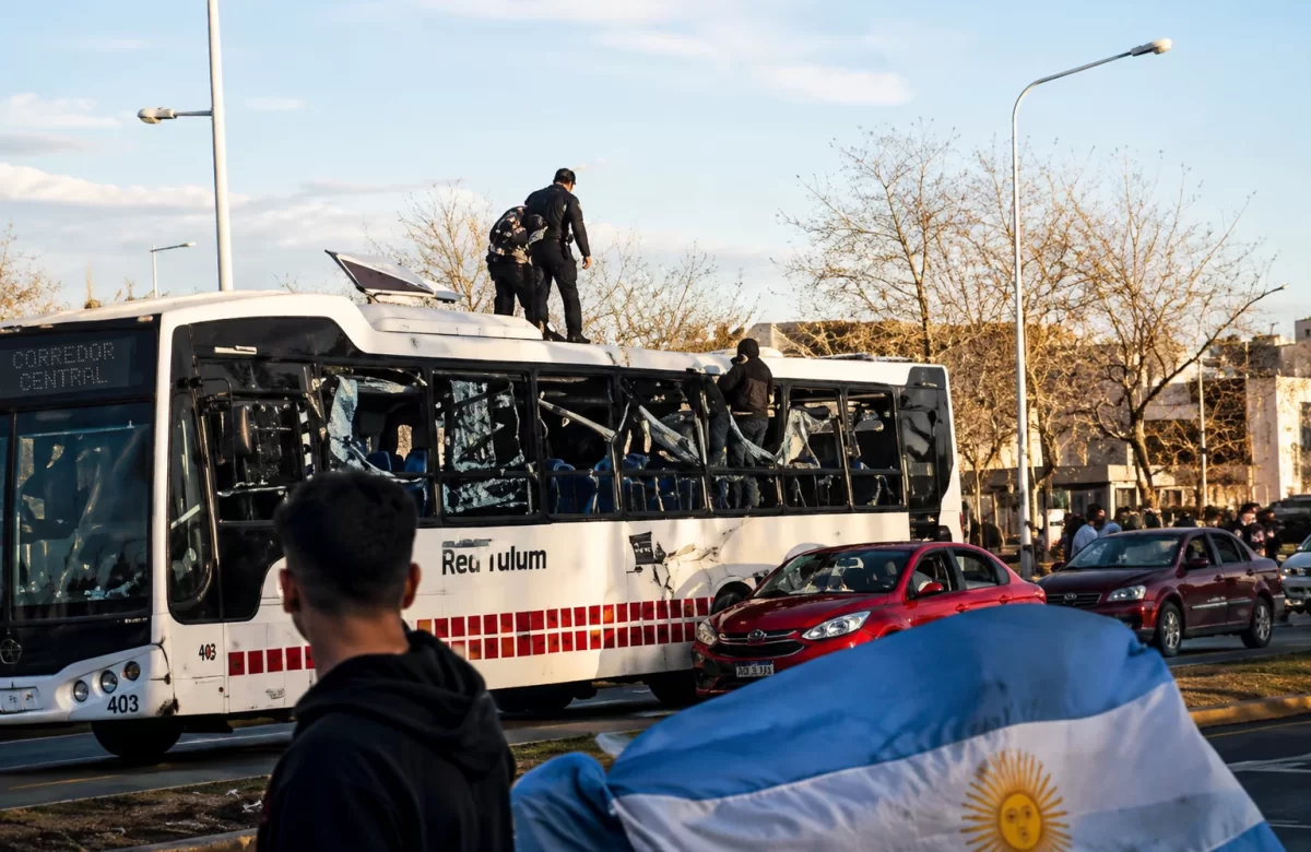 UTA pidió suspender servicio de colectivos durante el partido Argentina-España
