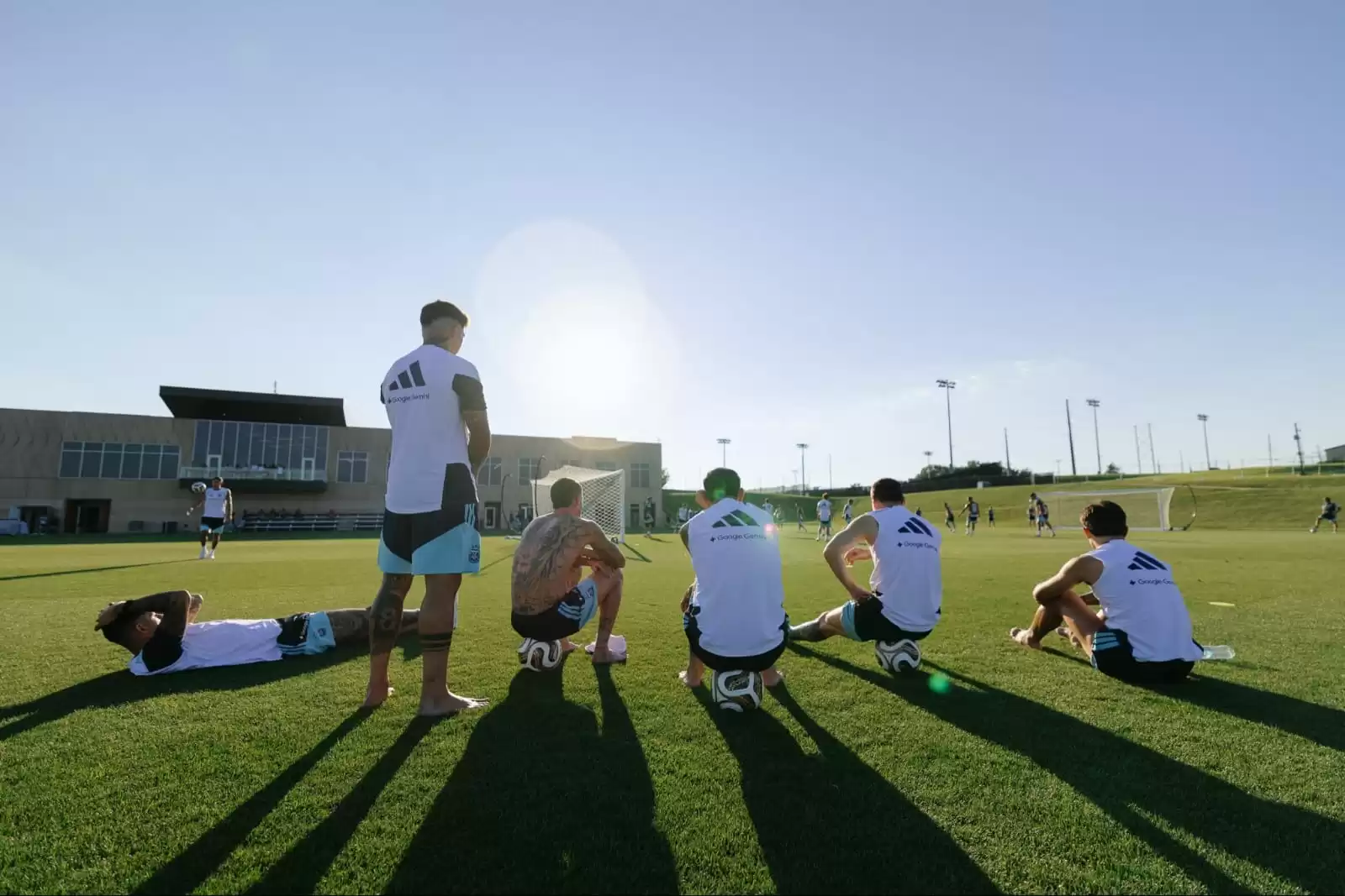 Argentina inició las prácticas para el cruce ante Inglaterra