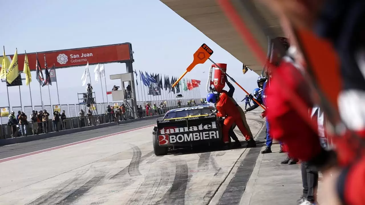 El autódromo El Villicum congrega a cuatro categorías nacionales