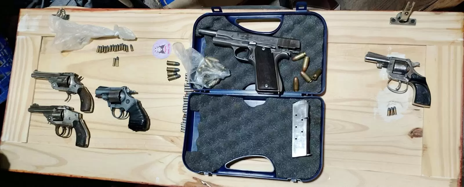 Incautan 5 armas y detienen a 4 personas por ataque a una vivienda en Chimbas