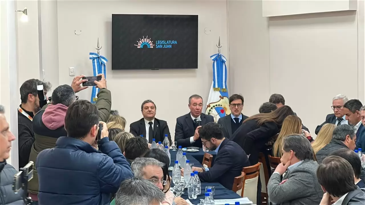 Acuerdo con Vicuña: el miércoles será tratado en una sesión especial de Diputados