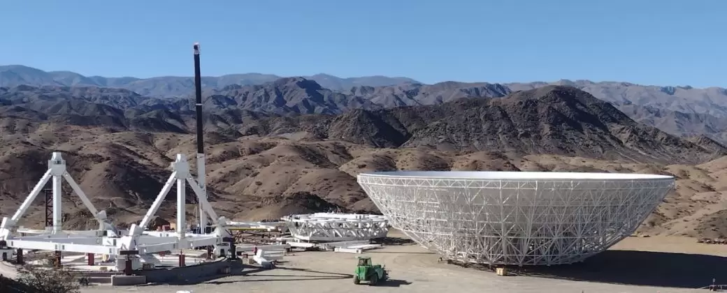 Radiotelescopio: el decano Castro busca destrabar la continuidad de la obra en el Senado
