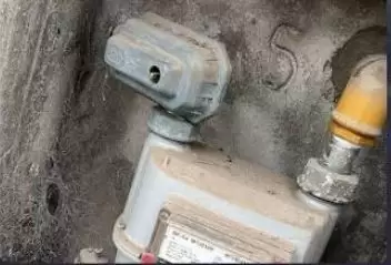 Chimbas: detenido robando caños de cobre de medidores de gas