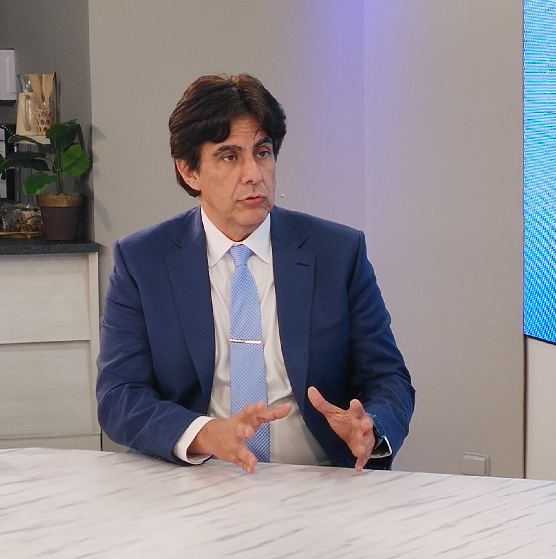 Gutiérrez explicó cómo será el bono para obras en la provincia