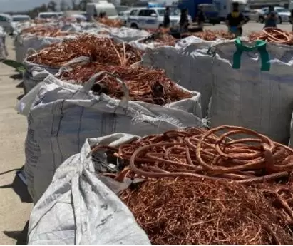 Clausuraron chacaritas secuestrando más de 32 toneladas de cobre