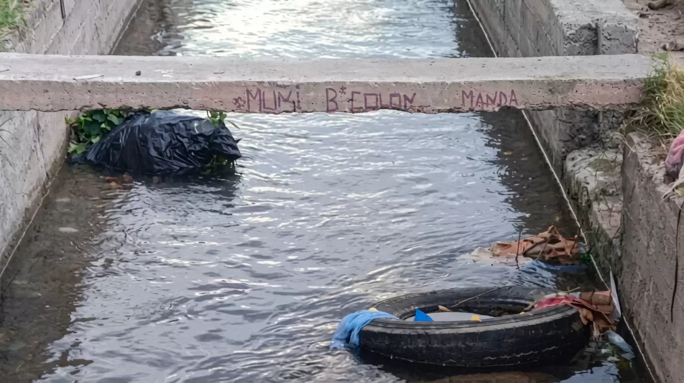 Identificaron al hombre hallado muerto en un canal de Chimbas: investigan una posible caída accidental