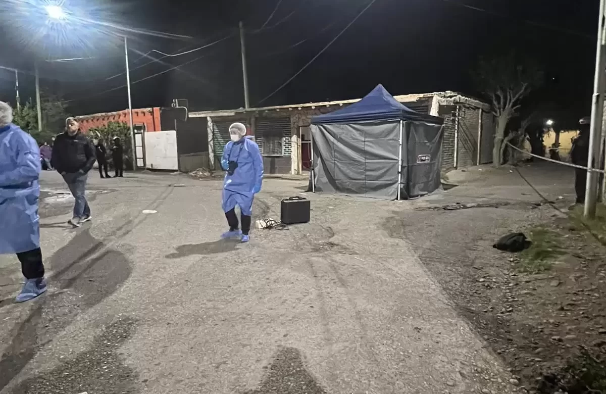 Crimen en Chimbas: el Fiscal confirmó que una mujer quedó detenida y buscan a otros tres hombres