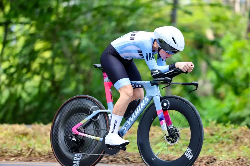 Mateo Kalejman y Delfina Dibella representaron a la Argentina en el Mundial de Ciclismo de Montreal