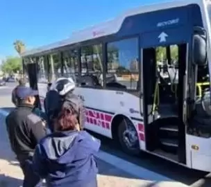 Angaco: gresca en el interior de colectivo terminó con cuatro detenidos
