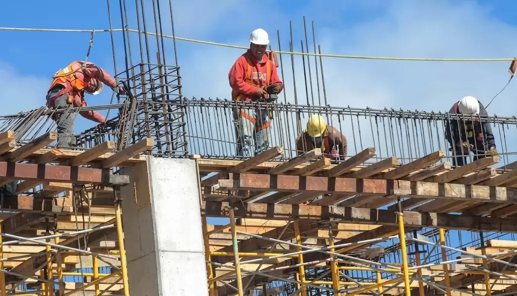Construir en San Juan ya supera los $135 millones y la mano de obra vuelve a empujar los costos