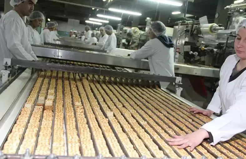 El gobierno ratificó el funcionamiento de la fábrica de galletitas y la preservación de puestos de trabajo