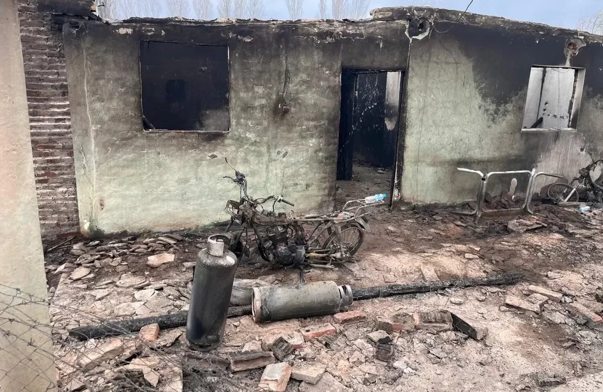 El fuego se habría “ido de las manos”: la principal hipótesis detrás del grave incendio en Pocito