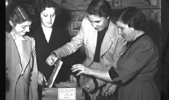 voto femenino obligatorio